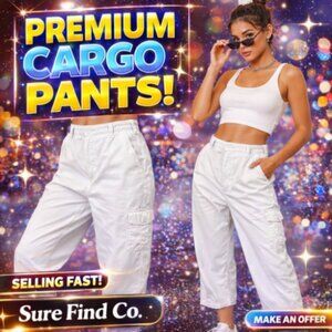 Christopher & Banks  Beige Capri Cargo Pants with pockets  Women's size 4